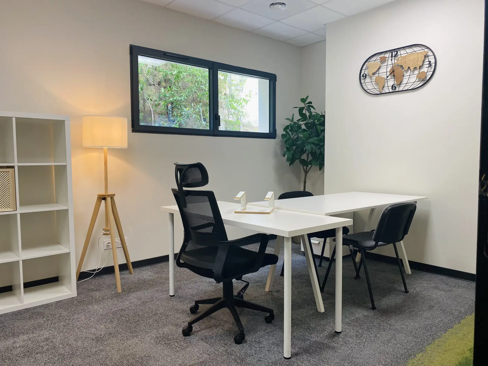 Bureau Ponctuel